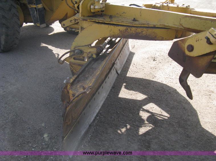 image for item A6078 1984 Caterpillar 140G motor grader