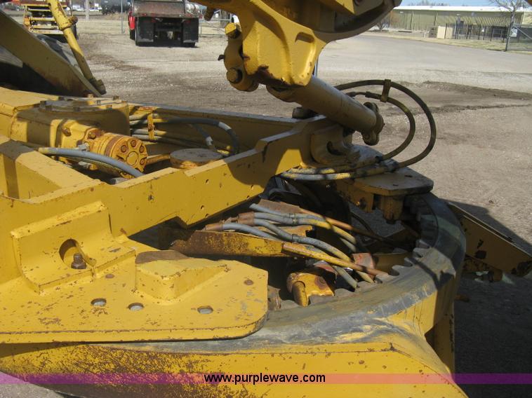 image for item A6078 1984 Caterpillar 140G motor grader
