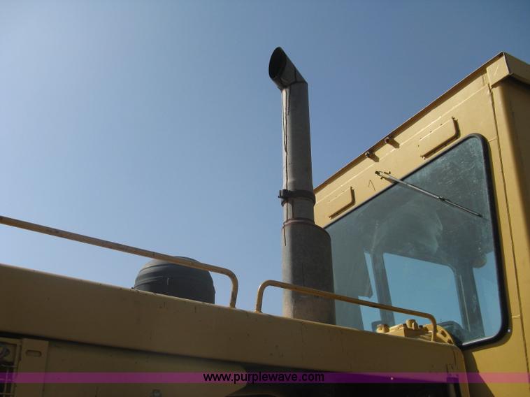 image for item A6078 1984 Caterpillar 140G motor grader