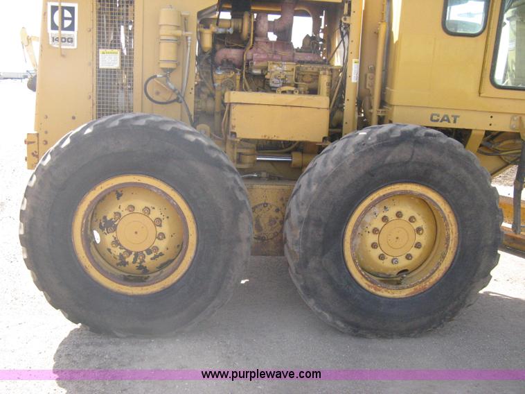 image for item A6078 1984 Caterpillar 140G motor grader