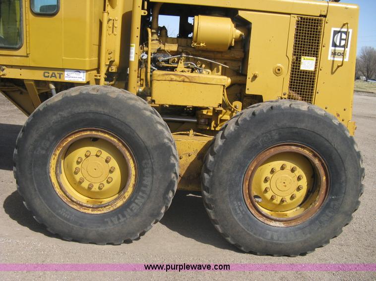 image for item A6078 1984 Caterpillar 140G motor grader