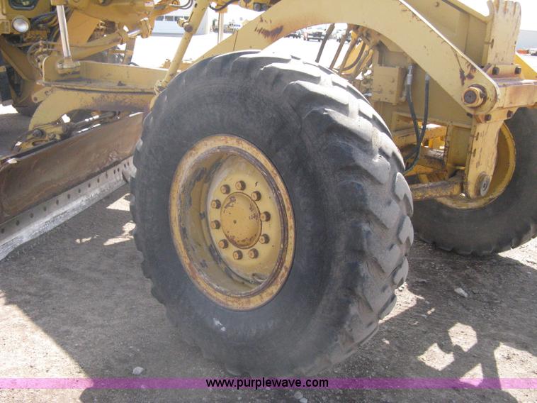 image for item A6078 1984 Caterpillar 140G motor grader