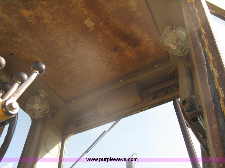 image for item A6078 1984 Caterpillar 140G motor grader