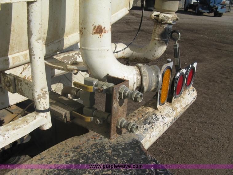 image for item A6080 1991 Ford LNT8000 water truck