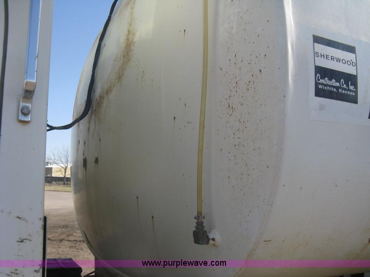 image for item A6080 1991 Ford LNT8000 water truck