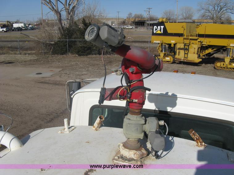 image for item A6080 1991 Ford LNT8000 water truck