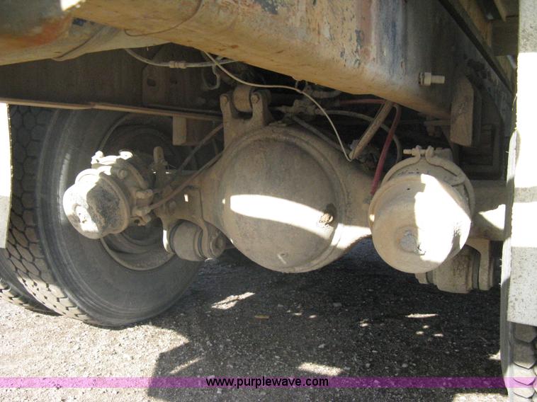 image for item A6080 1991 Ford LNT8000 water truck