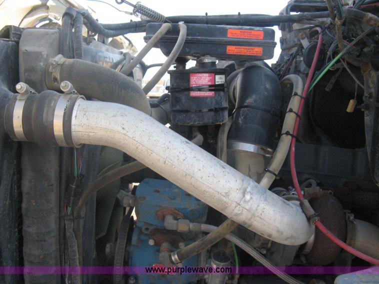 image for item A6080 1991 Ford LNT8000 water truck