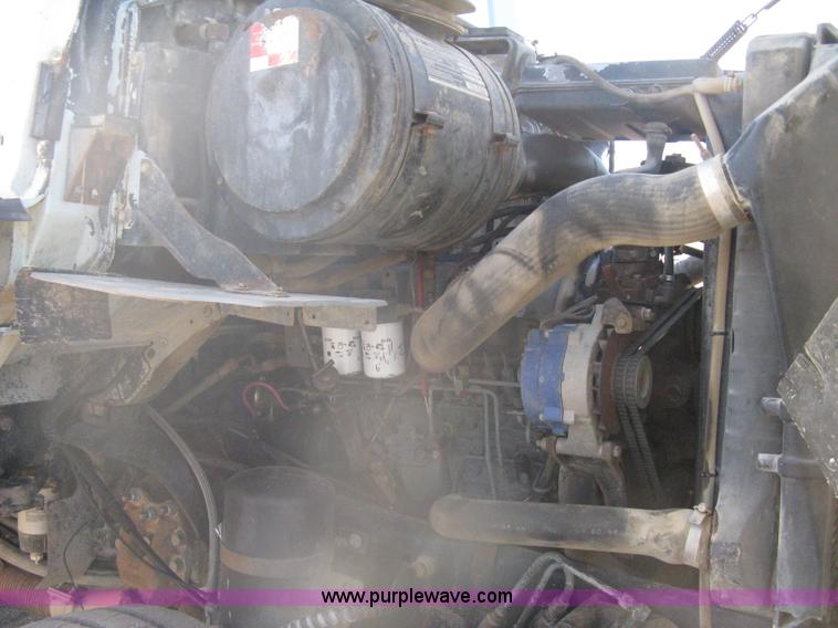 image for item A6080 1991 Ford LNT8000 water truck