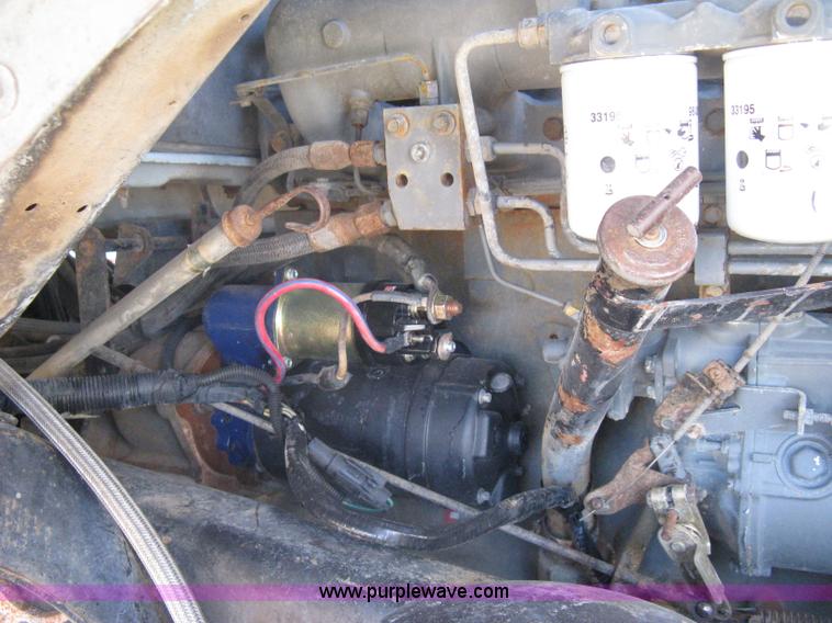 image for item A6080 1991 Ford LNT8000 water truck