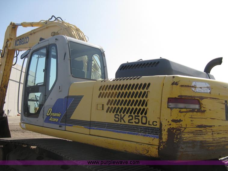 image for item A6084 2002 Kobelco SK250LC Dynamic Acera excavator