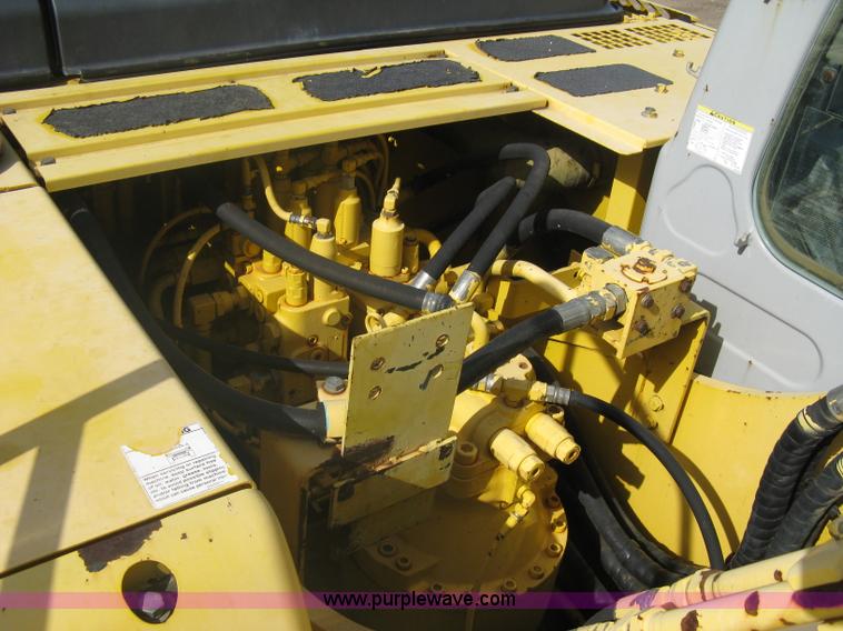 image for item A6084 2002 Kobelco SK250LC Dynamic Acera excavator