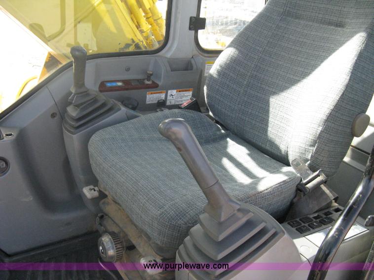 image for item A6084 2002 Kobelco SK250LC Dynamic Acera excavator