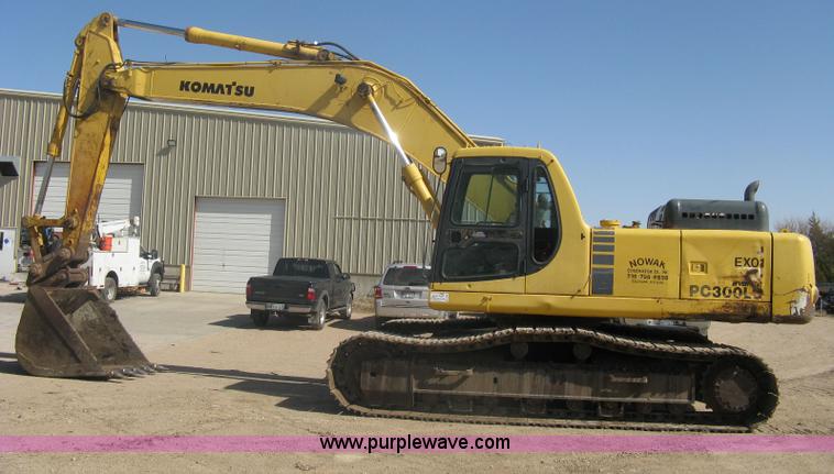 image for item A6085 2000 Komatsu PC300LC-6LE excavator