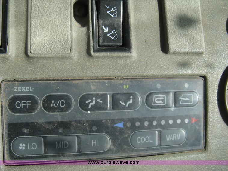 image for item A6085 2000 Komatsu PC300LC-6LE excavator