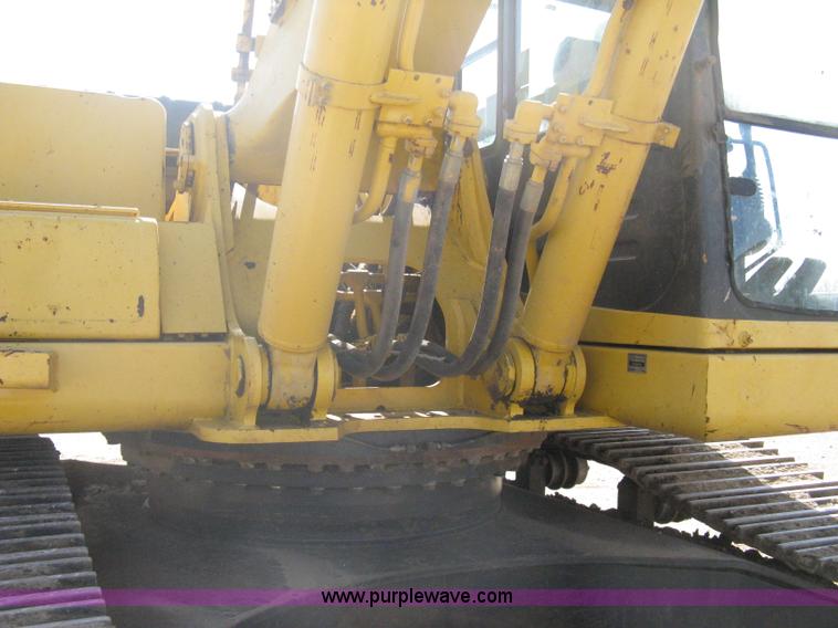 image for item A6085 2000 Komatsu PC300LC-6LE excavator
