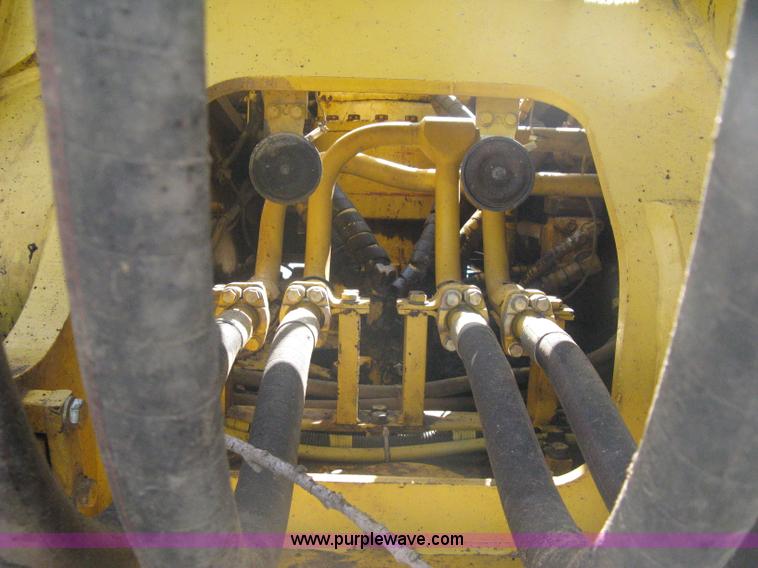 image for item A6085 2000 Komatsu PC300LC-6LE excavator
