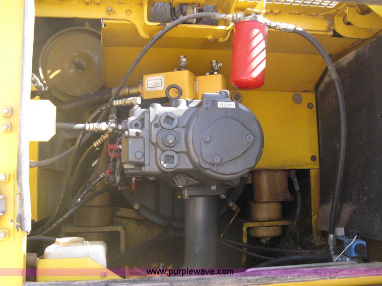 image for item A6085 2000 Komatsu PC300LC-6LE excavator