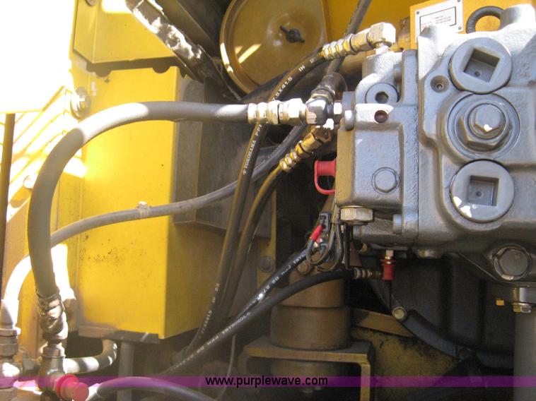 image for item A6085 2000 Komatsu PC300LC-6LE excavator