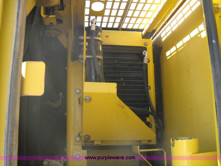 image for item A6085 2000 Komatsu PC300LC-6LE excavator