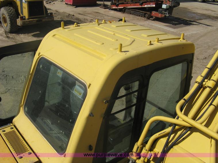 image for item A6085 2000 Komatsu PC300LC-6LE excavator