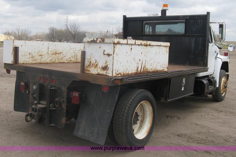 image for item A6097 1988 International 1954 flatbed truck