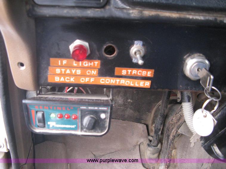 image for item A6097 1988 International 1954 flatbed truck