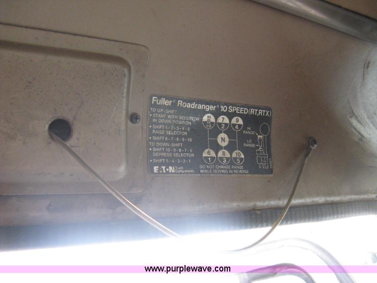 image for item A6097 1988 International 1954 flatbed truck