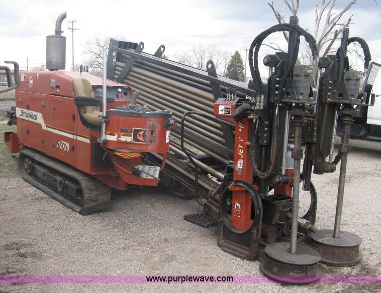 image for item A6098 2000 Ditch Witch JT2720 directional drill