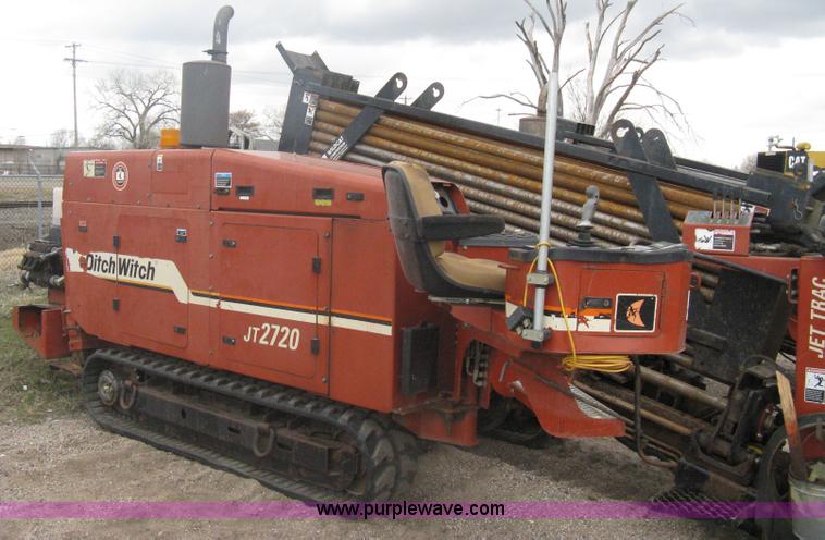 image for item A6099 2000 Ditch Witch JT2720 directional drill
