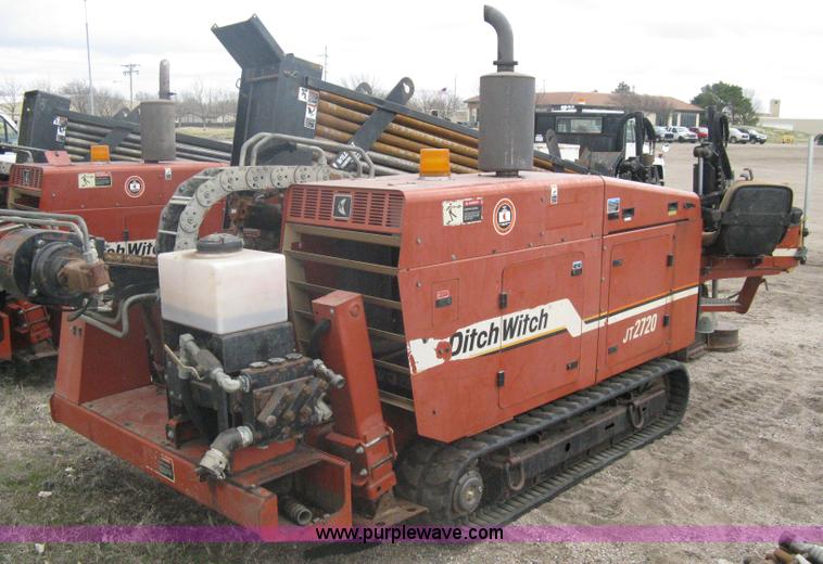 image for item A6099 2000 Ditch Witch JT2720 directional drill