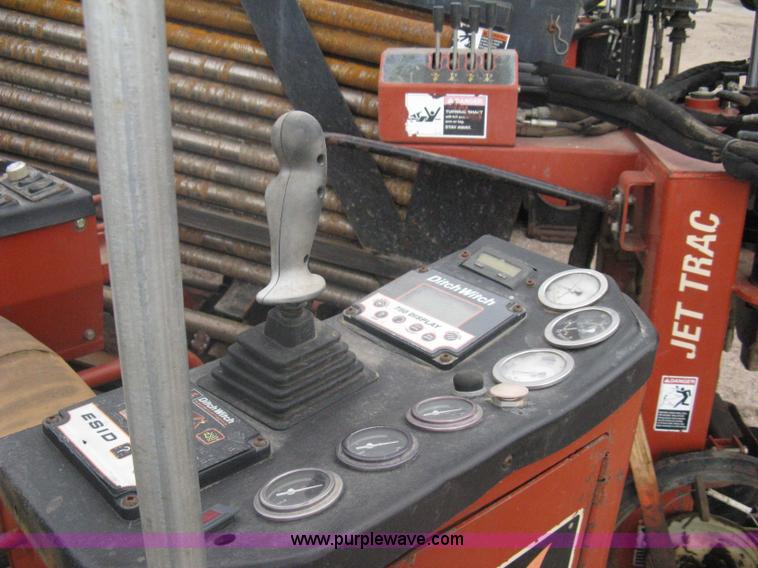 image for item A6099 2000 Ditch Witch JT2720 directional drill