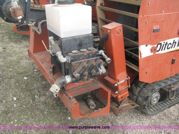 image for item A6099 2000 Ditch Witch JT2720 directional drill