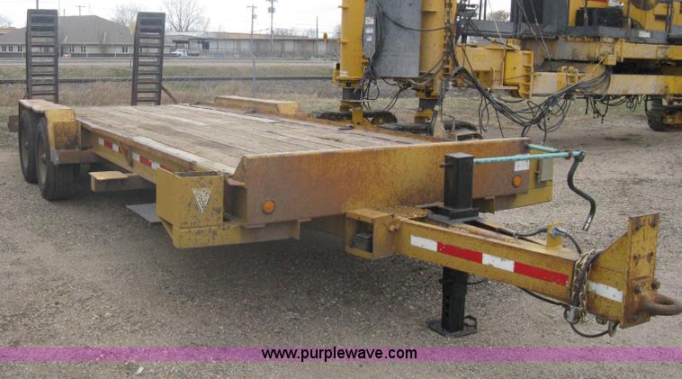 image for item A6101 1997 Redi Haul tandem axle equipment trailer