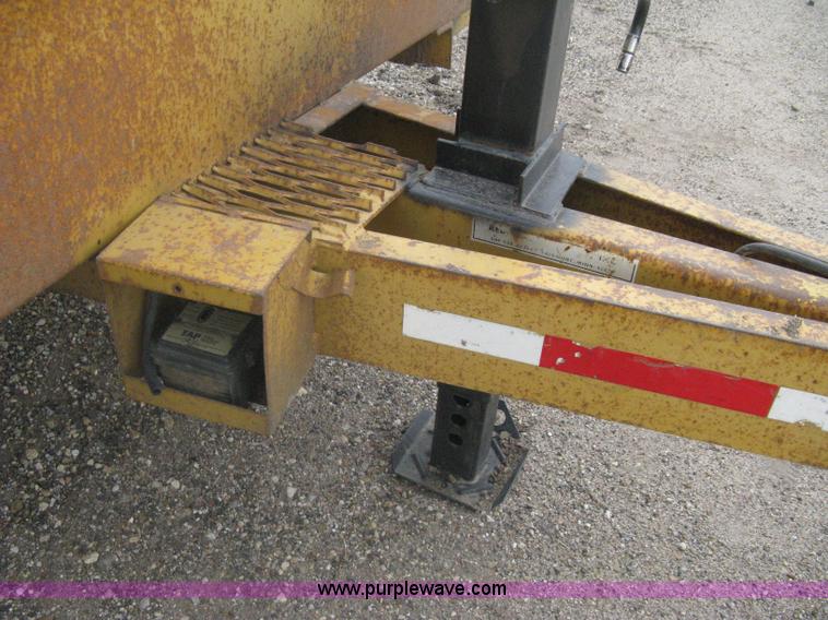 image for item A6101 1997 Redi Haul tandem axle equipment trailer