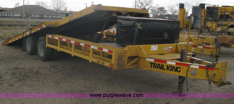 image for item A6102 2001 Trail King TKT20 tandem axle tilt bed trailer