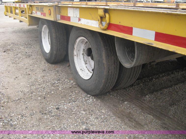 image for item A6102 2001 Trail King TKT20 tandem axle tilt bed trailer