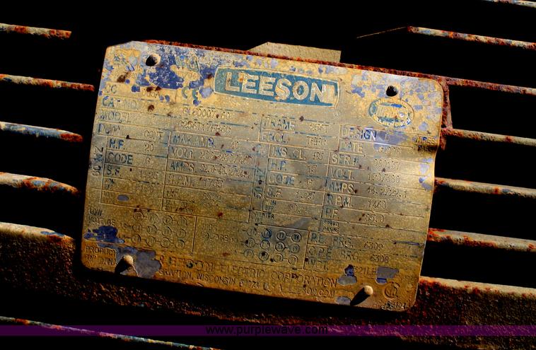 image for item A6885 Crown B40-10X water pump