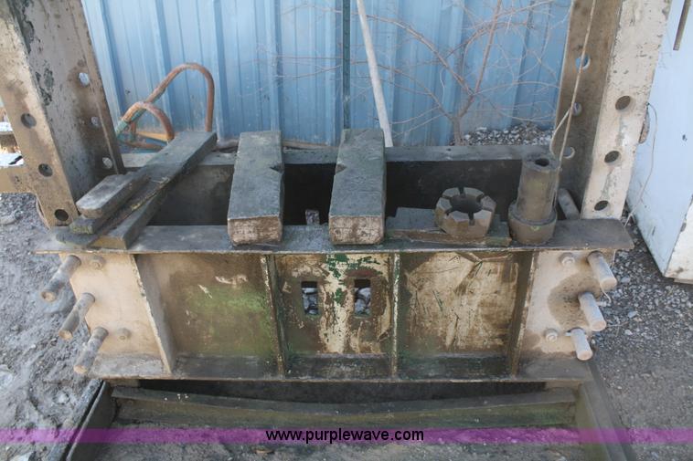 image for item A6894 Dake 125H hydraulic press