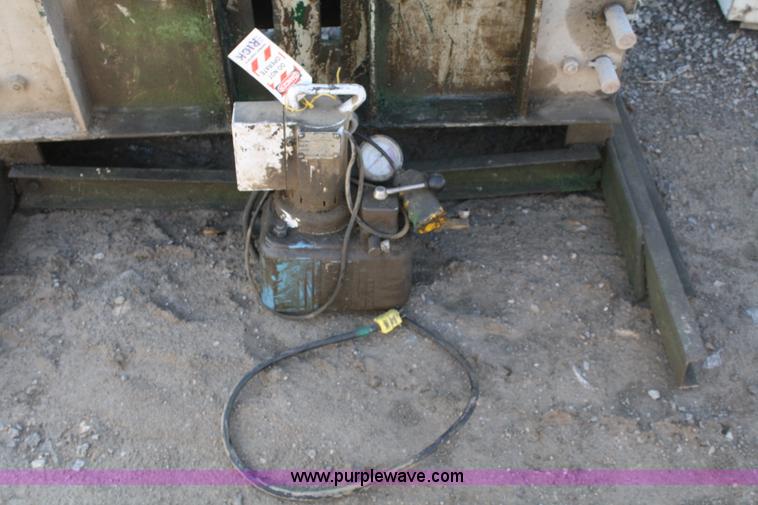 image for item A6894 Dake 125H hydraulic press