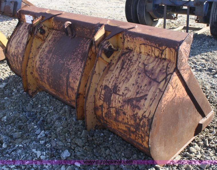 image for item A6935 84"W loader bucket