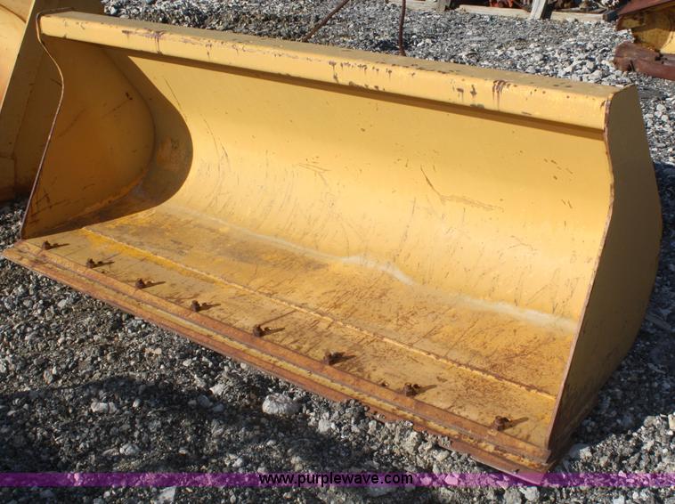 image for item A6937 88"W loader bucket