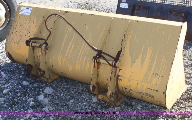 image for item A6937 88"W loader bucket