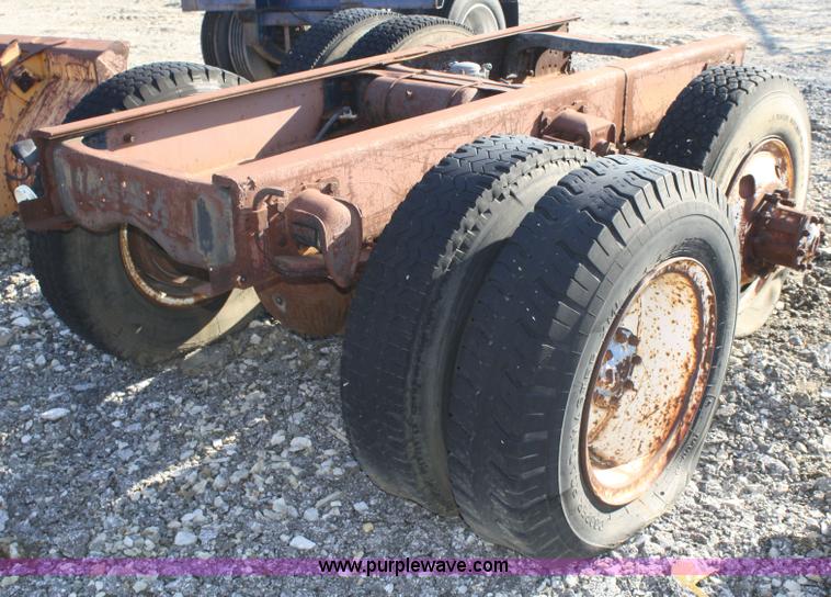 image for item A6939 Rear running gear