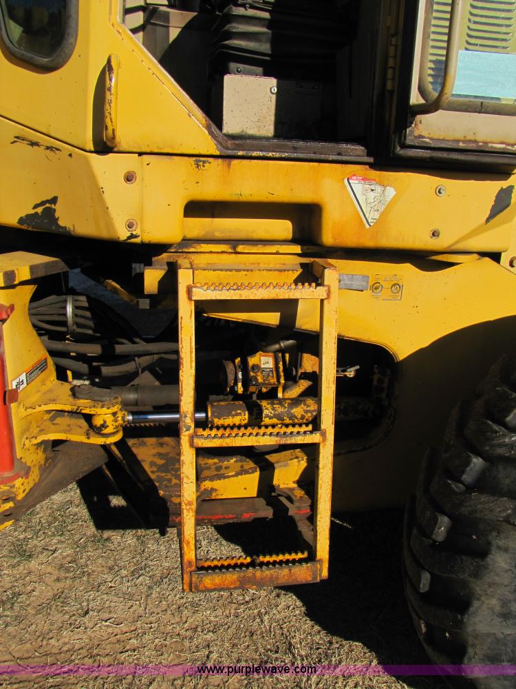 image for item B2236 1996 John Deere 544G wheel loader