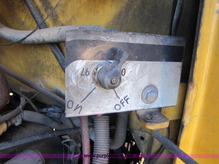 image for item B2236 1996 John Deere 544G wheel loader