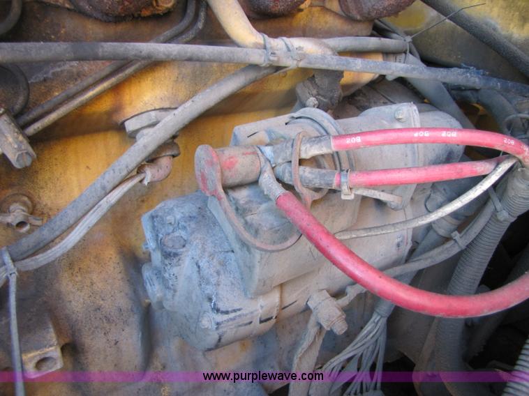 image for item B2236 1996 John Deere 544G wheel loader