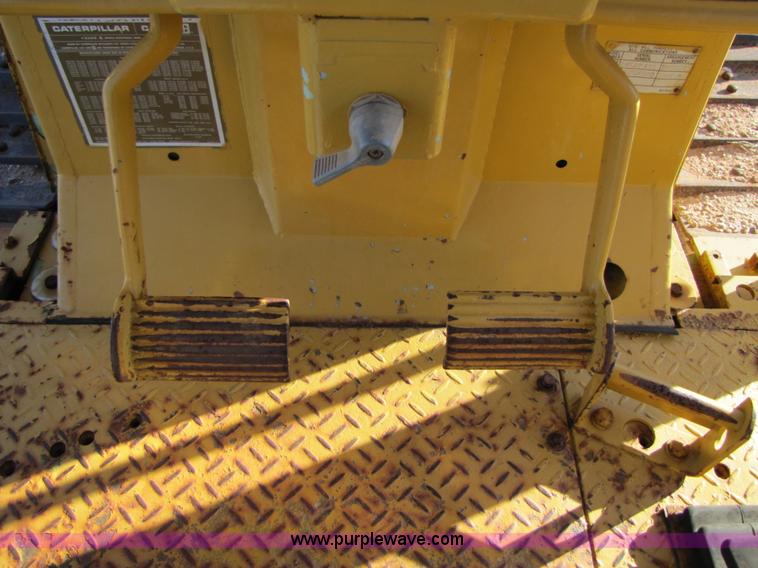 image for item B2238 1980 Caterpillar D5B dozer