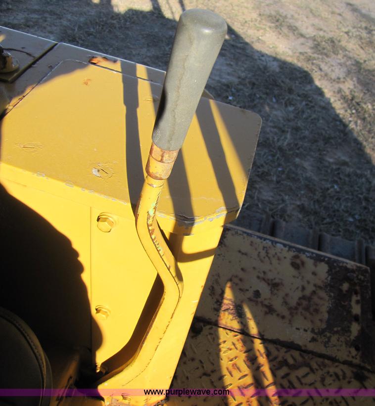 image for item B2238 1980 Caterpillar D5B dozer