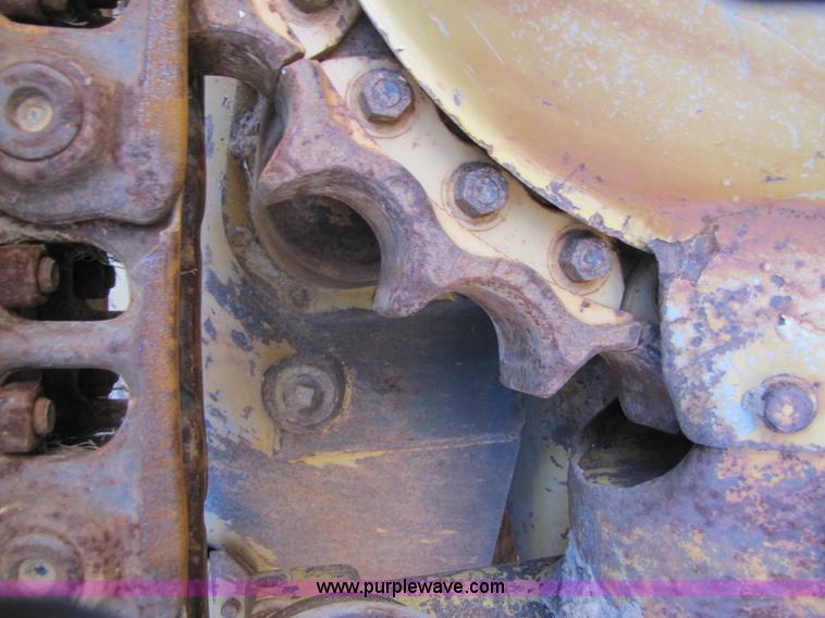 image for item B2238 1980 Caterpillar D5B dozer